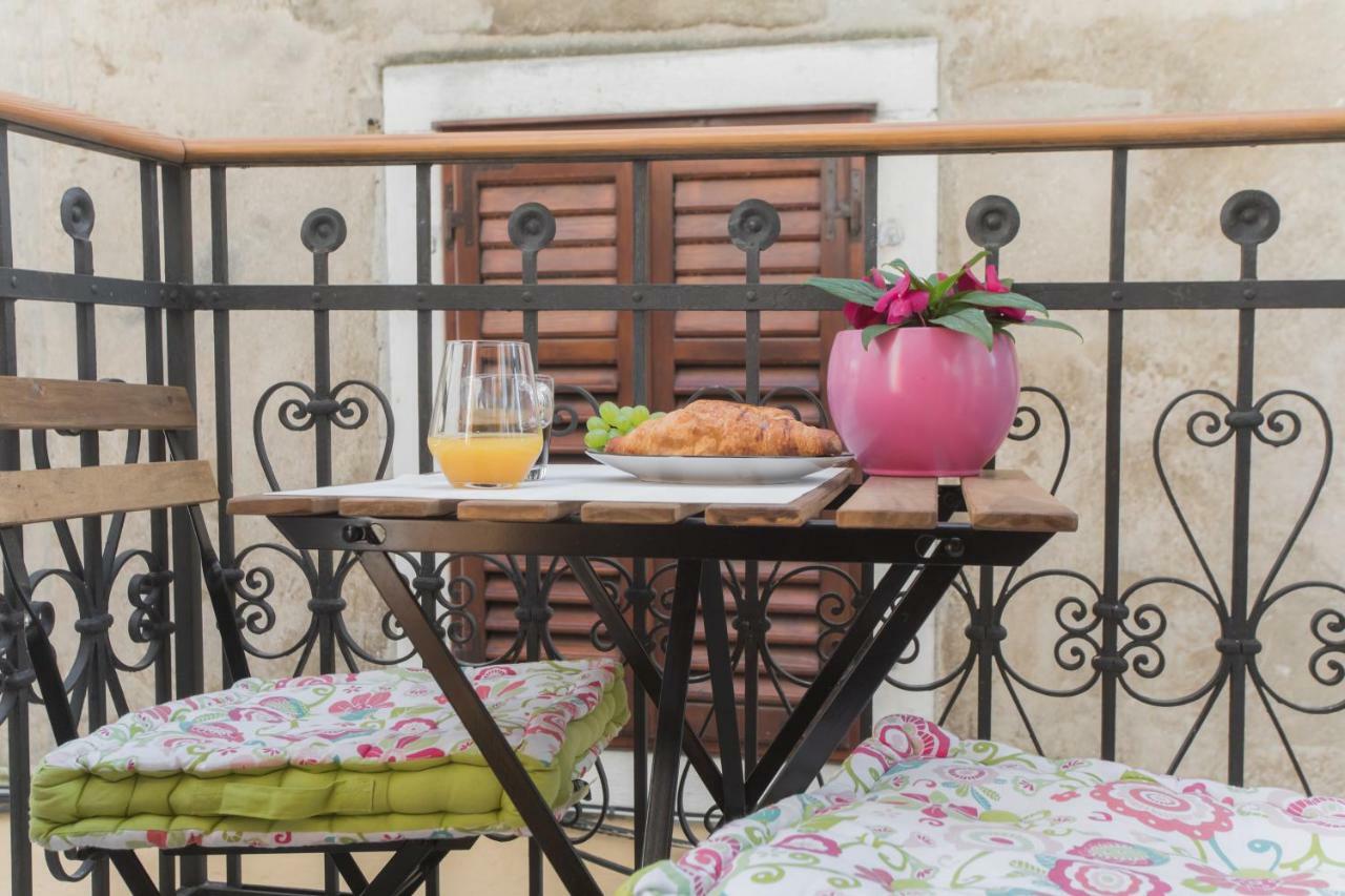 Rooms Kala Šibenik Eksteriør bilde